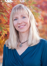 Author Julie Klassen 2015 x 200